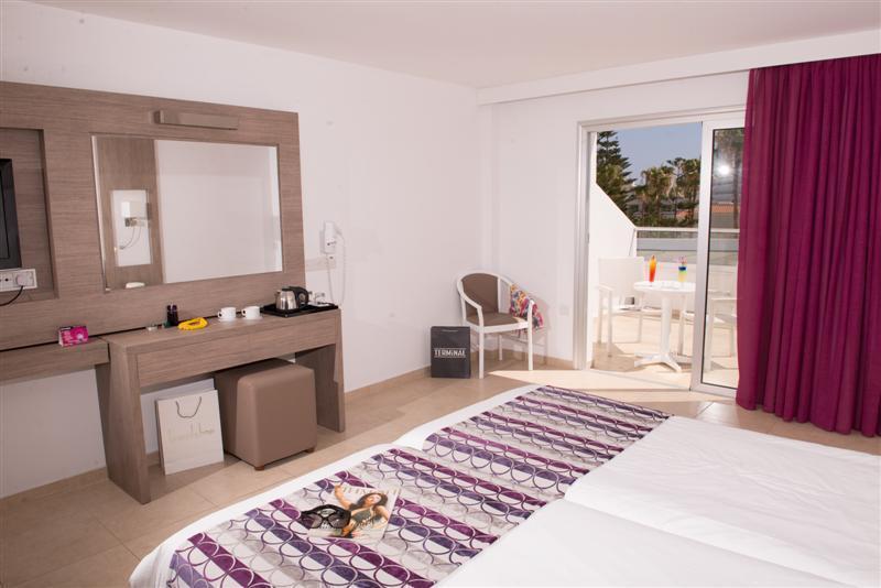 New Famagusta Hotel & Suites Ayia Napa Exterior photo