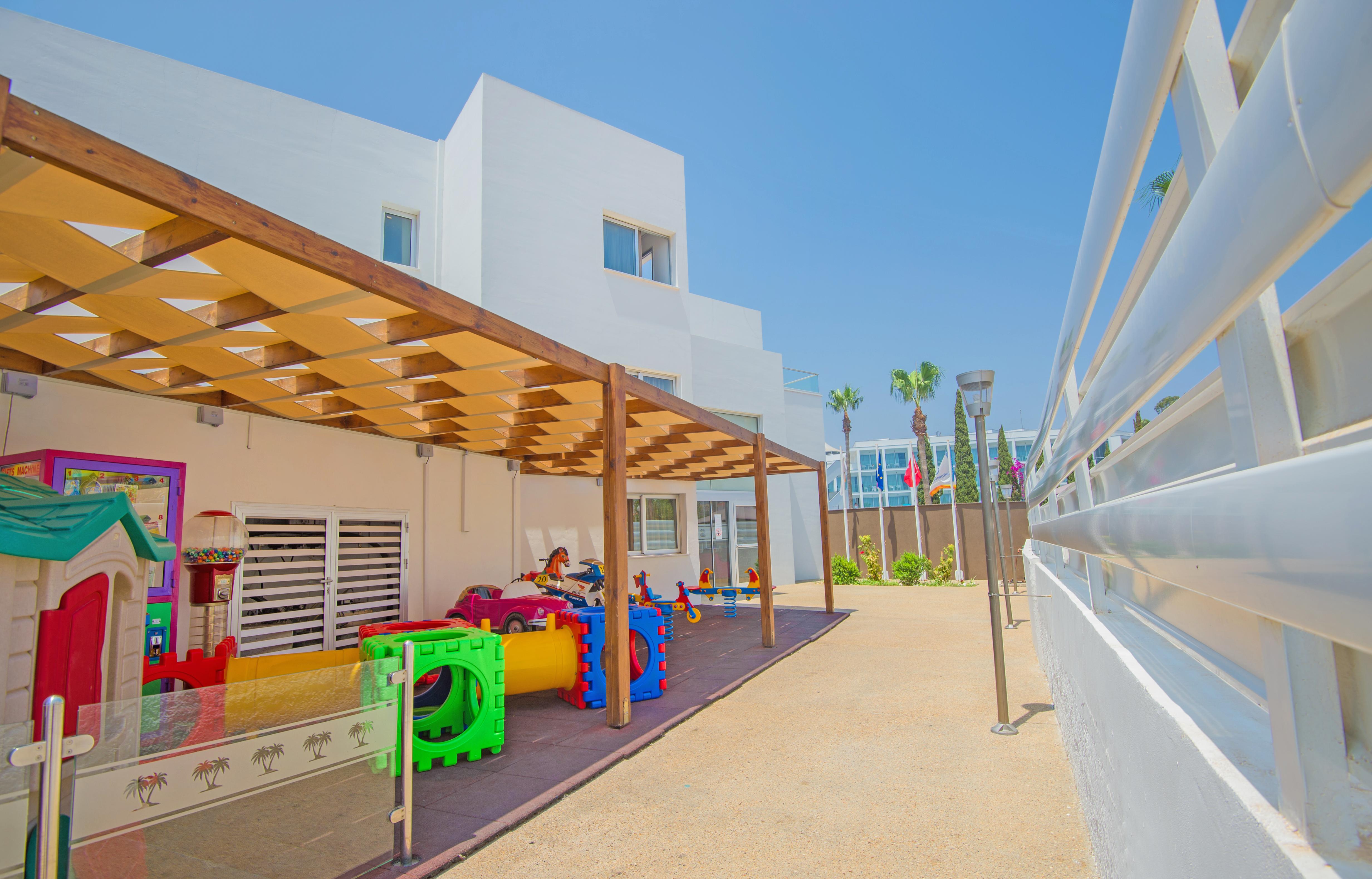 New Famagusta Hotel & Suites Ayia Napa Exterior photo