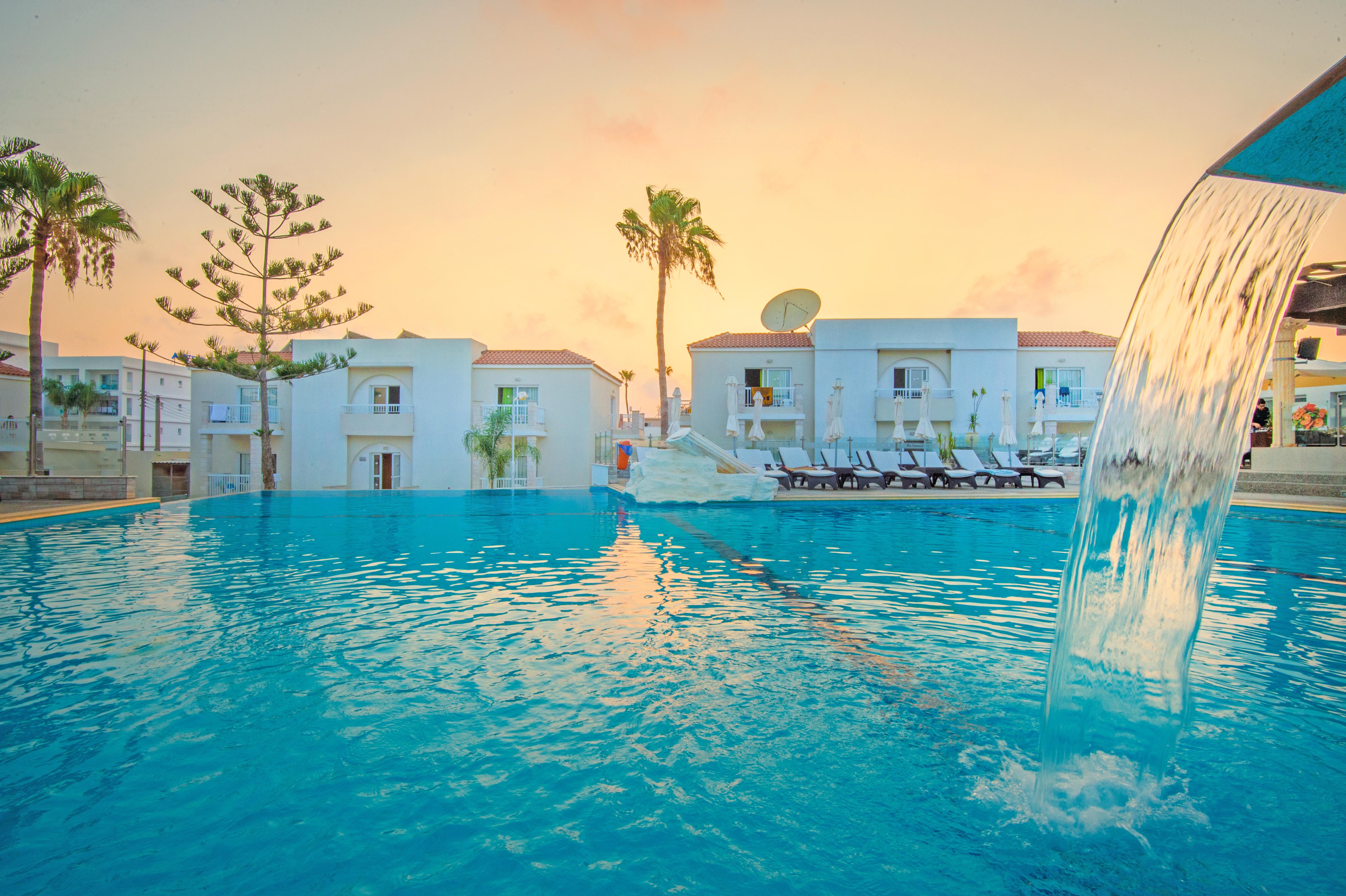 New Famagusta Hotel & Suites Ayia Napa Exterior photo