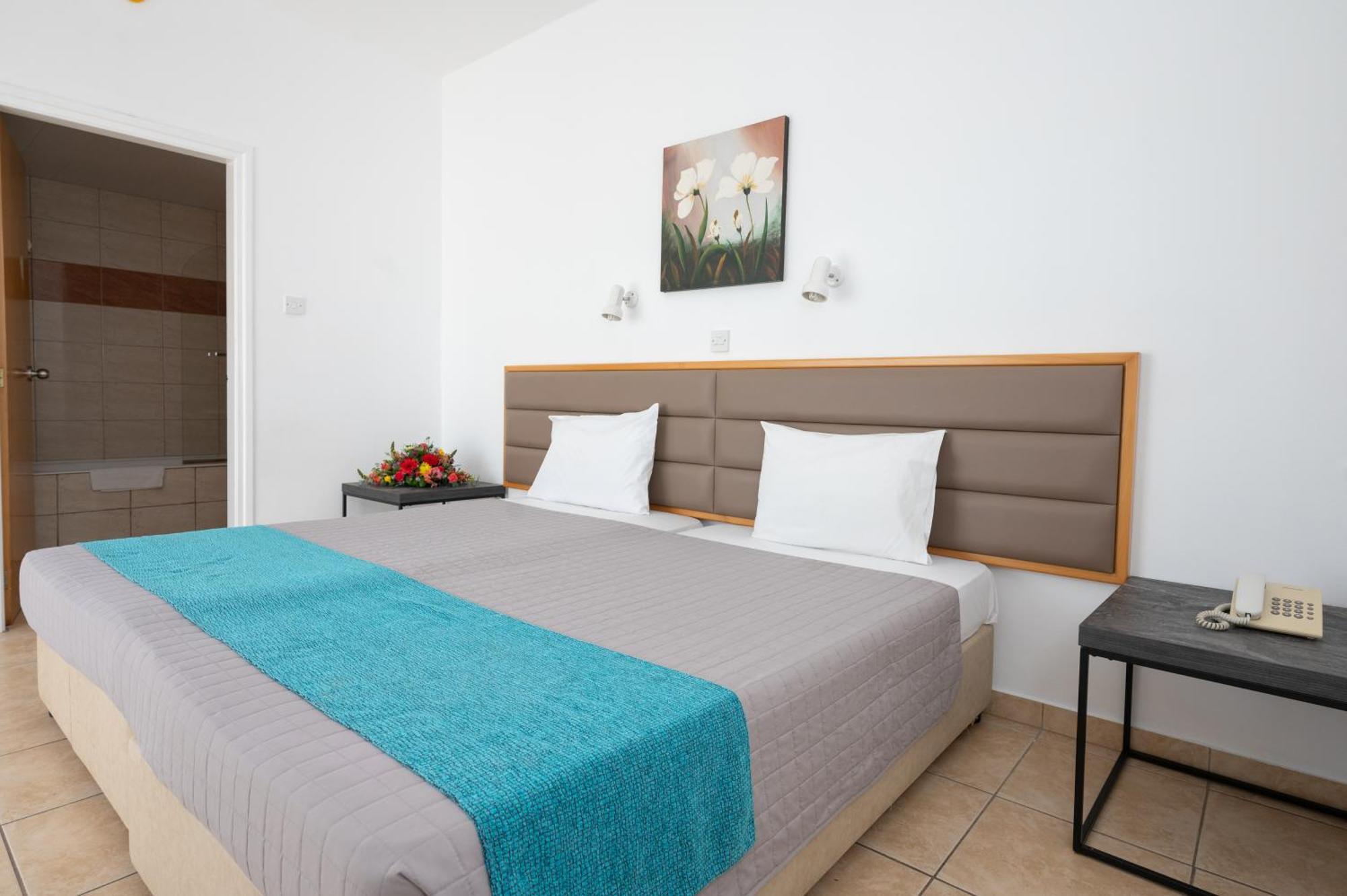 New Famagusta Hotel & Suites Ayia Napa Exterior photo